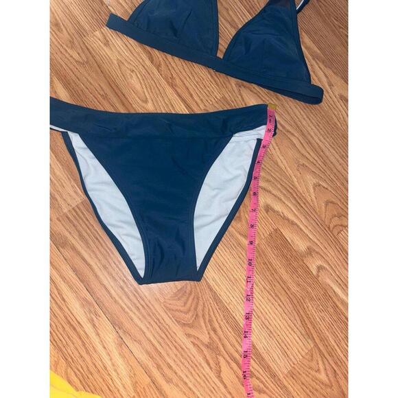 Cupshe Bikini Size Medium - Picture 4 of 7